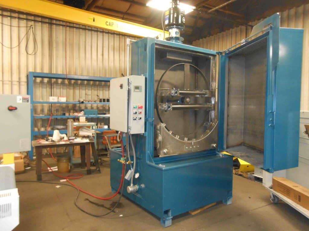 industrial cabinet washer with vertical mount turntable